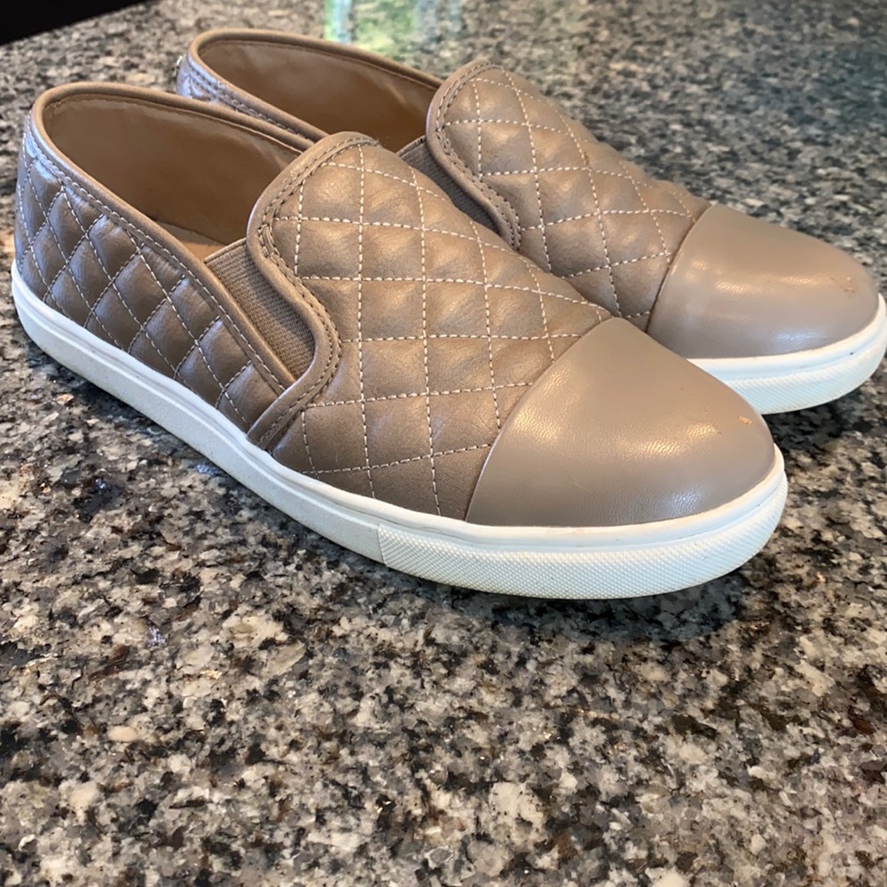 Steve Madden Slip on sneakers women’s 9